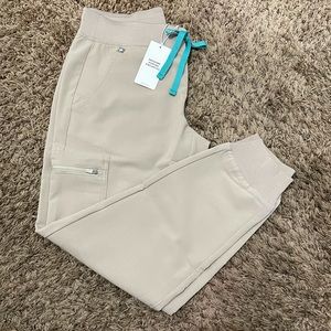 Figs Boulder Large zamora petite NWT